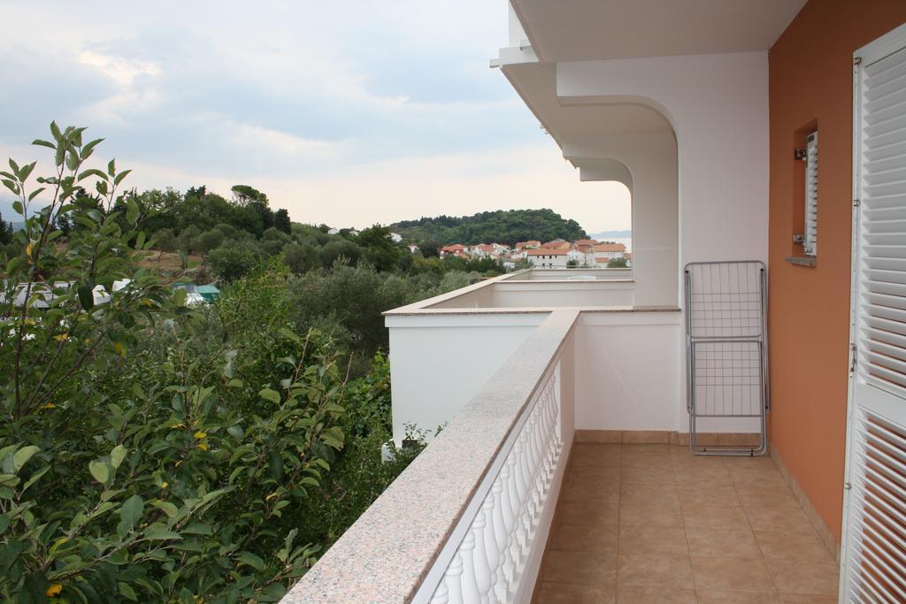Apartments Sandra Palit Zewnętrze zdjęcie